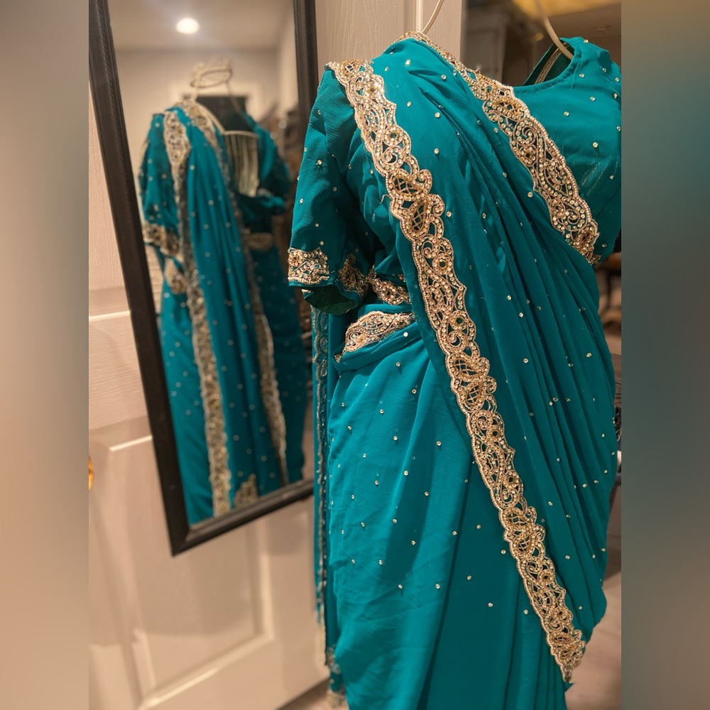 Emerald Sari -one of a kind